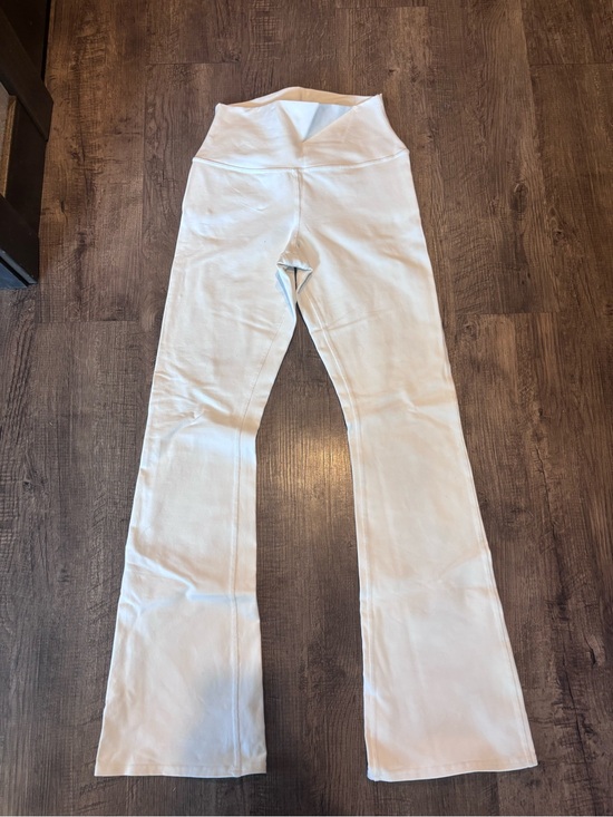 ALO Yoga Pants - High-Waist Alo White Flare Yoga Pants